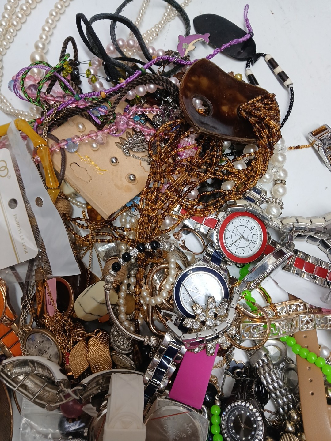 Huge lot Of Jewelry Watches Pearls & More Some new And Used unsearched Lot 6lbs