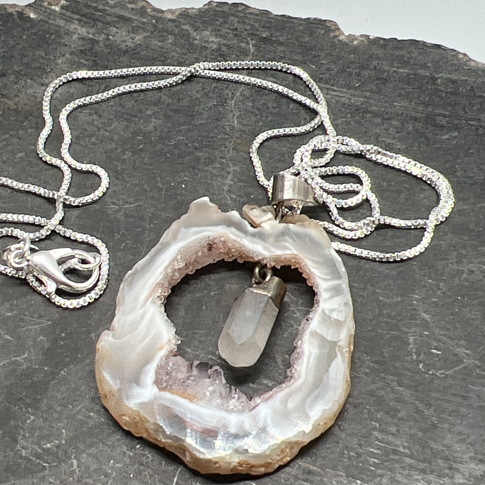Vintage Druzy Quartz Sliced Pendant On 20″ Sterling Box Chain 10.9 Grams