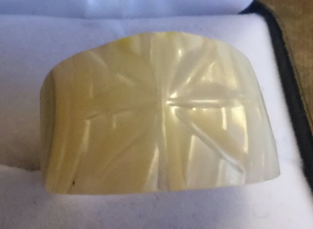 HAND MADE Vintage Mother Of Pearl No Metal Ring Size 6 1/4 ONE OF A KIND ((13))