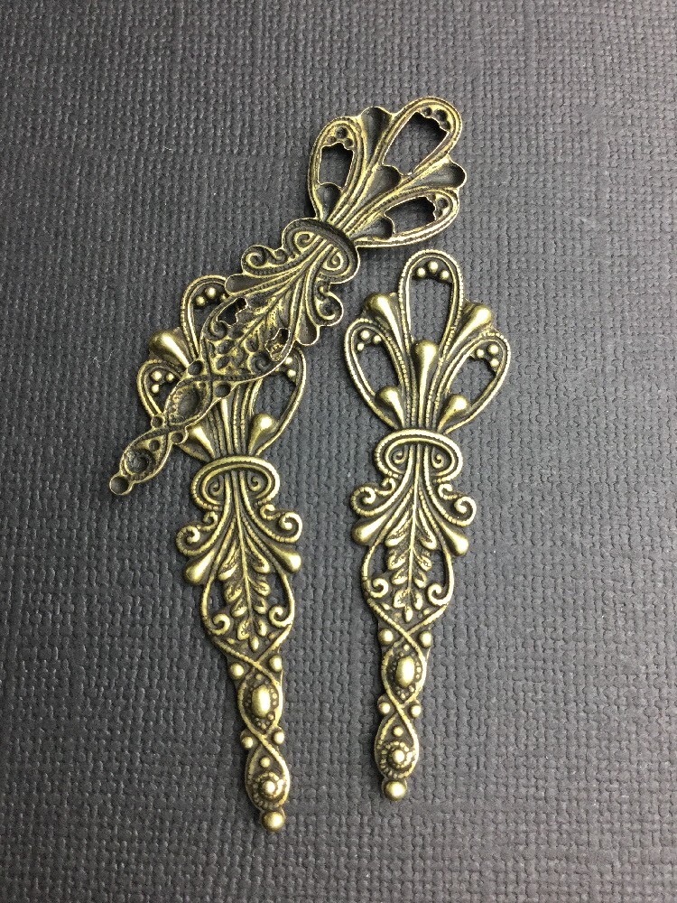 13183 Brass Oxidized Victorian Ornament Jewelry Finding