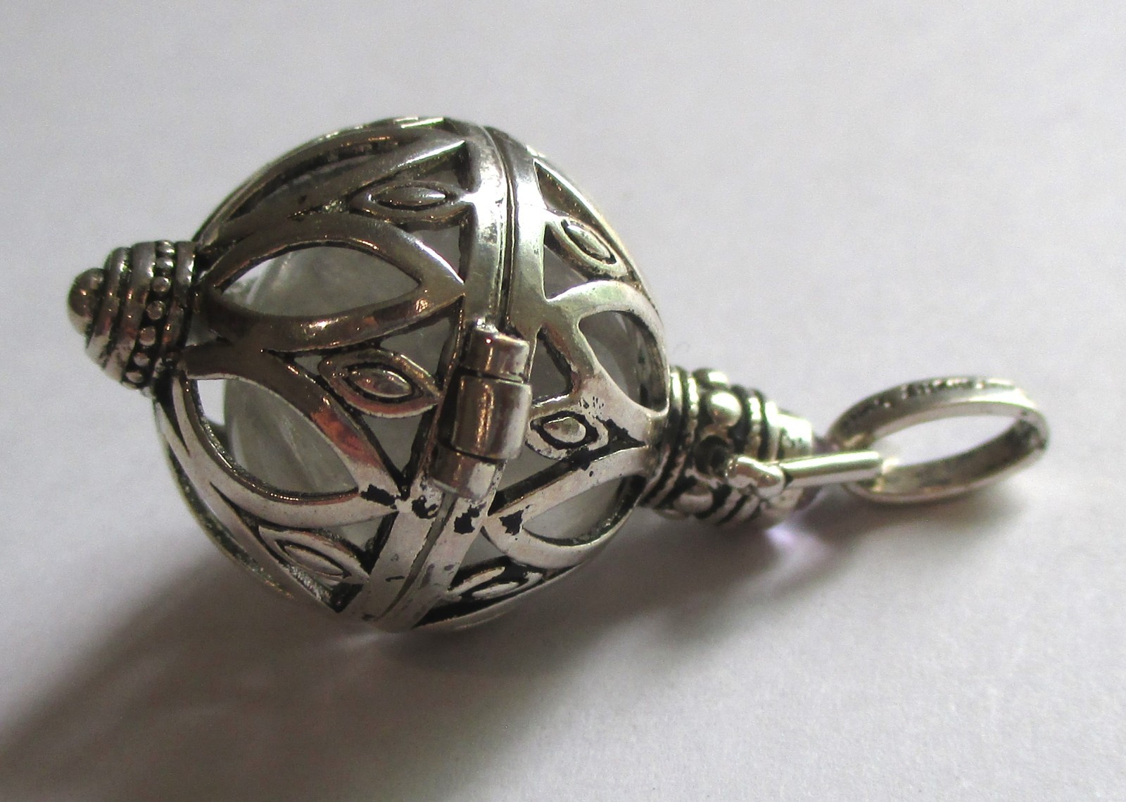 STERLING SILVER QUARTZ CRYSTAL ORB LOCKET PENDANT POOLS OF LIGHT STYLE