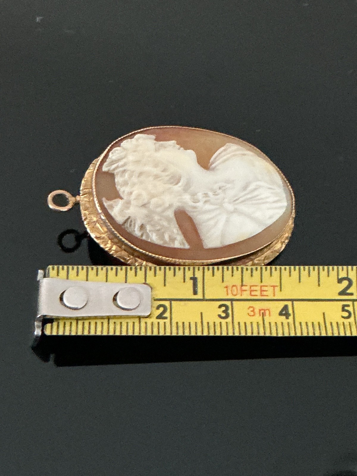 Large Antique Victorian 10K Yellow Gold Carved Shell Cameo Brooch 9.2 Grams DsVa