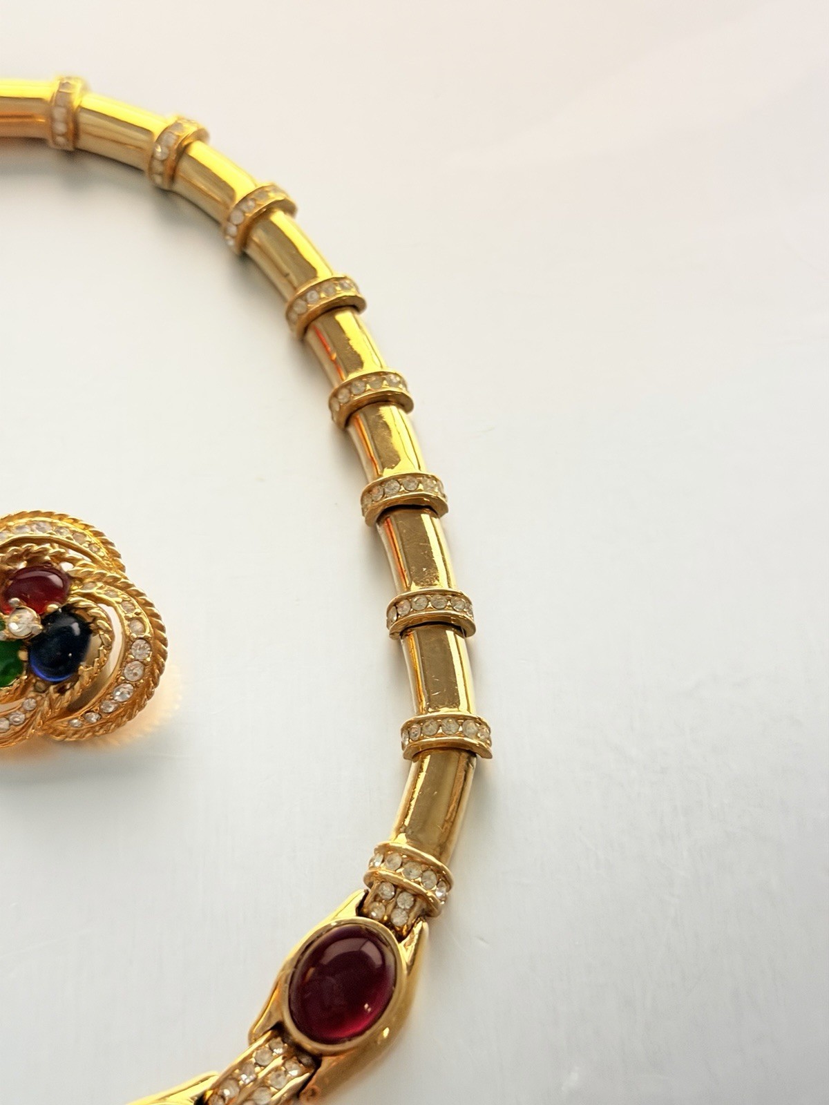 CINER 1980s Gold Tone Gripoix Cabochon Rhinestone Bar Link Necklace Earrings Set
