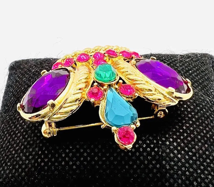 Jewel Tone Cabochon Regal Crown Brooch Prince of Wales Feathers Vintage Jewelry