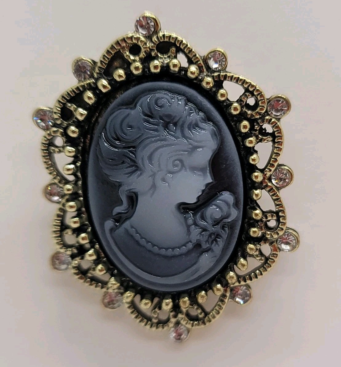 Vintage Victorian Style Cameo Brooch Pin Petite Black & Gray Rhinestone New