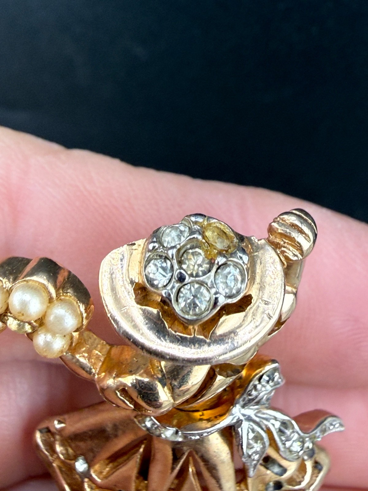 Vintage Rhinestone Brooch Figural Gold tone Woman with Flowers READ