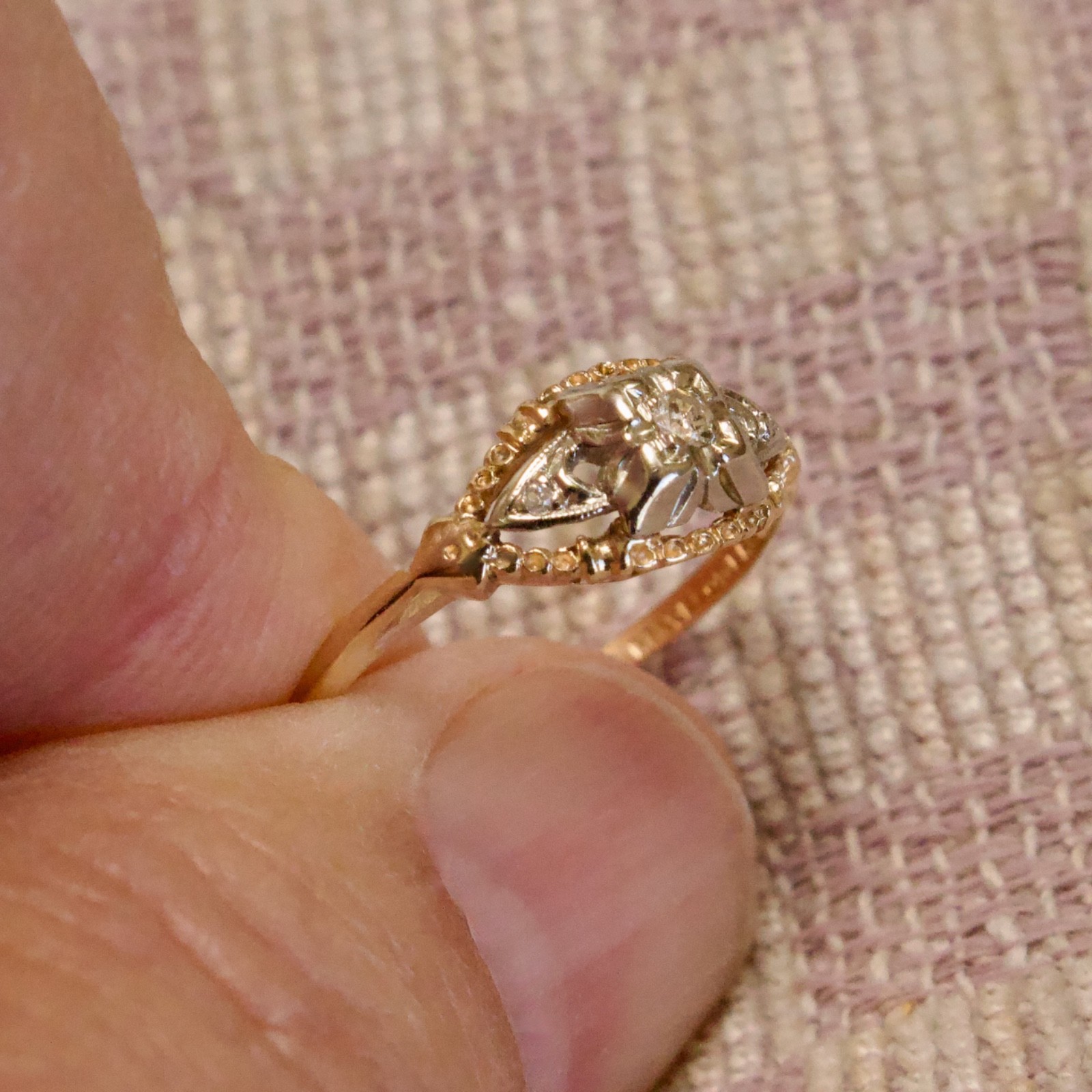 VINTAGE 14K YELLOW GOLD OPEN WORK NATURAL MINED DIAMOND RING (size six)