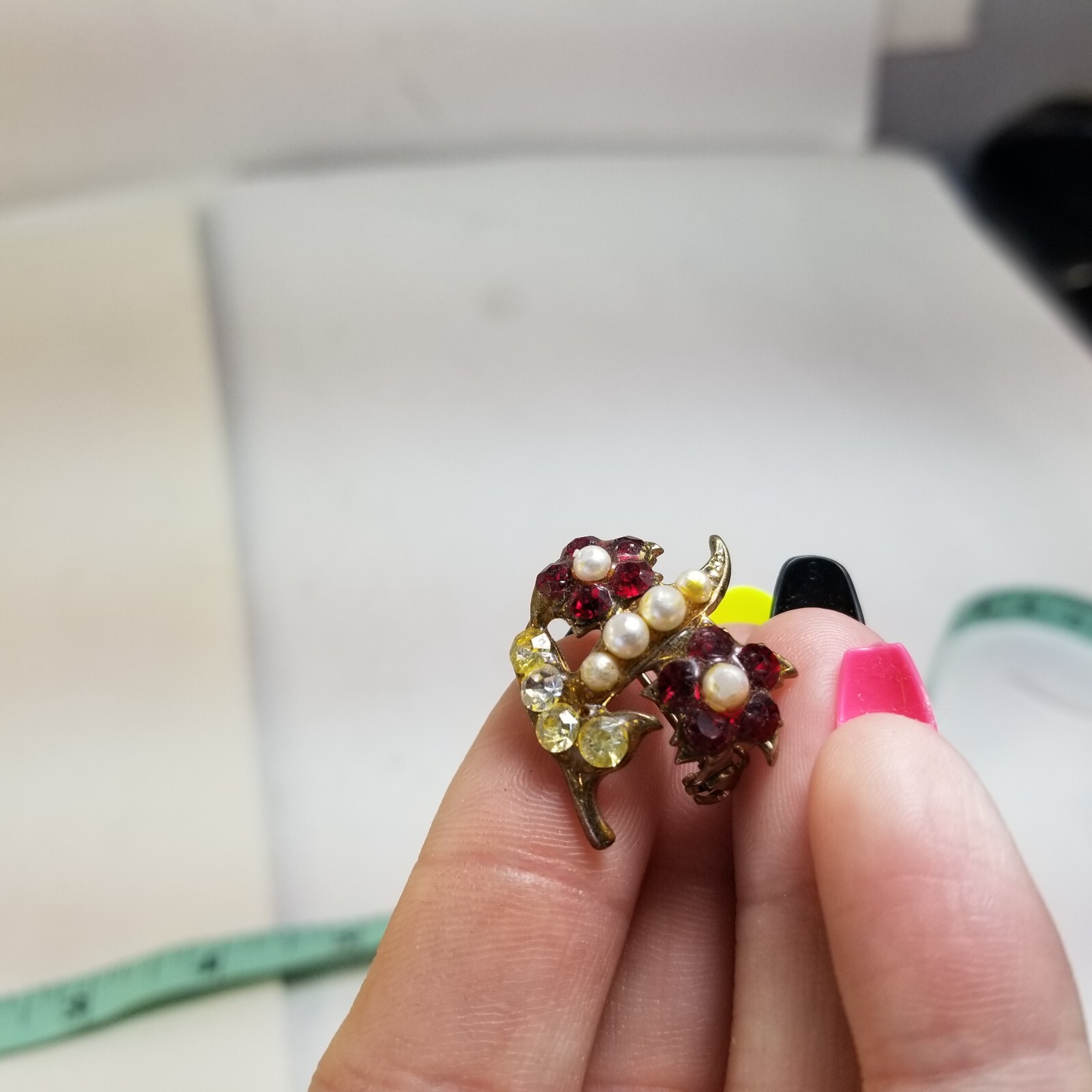 Flower Rhinestone Brooch Vtg Red Gold Tone Faux Pearl Pin Brooch
