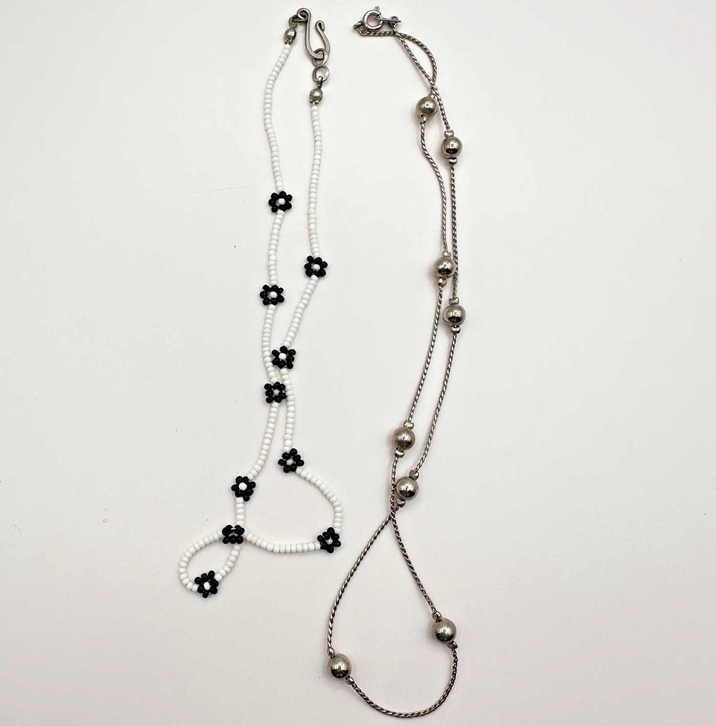Vintage 90s Silver-Tone Beaded Floral Choker Necklace Set Women’s Jewelry