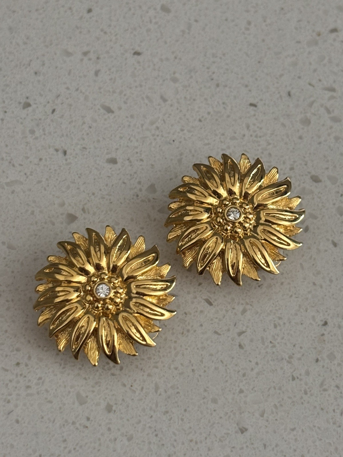 Vintage signed Joan Rivers Clear Rhinestone Flower Gold Tone Clip Earrings. #367