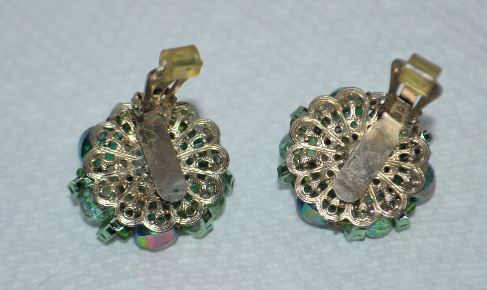 Vintage Signed Hobé Cluster Clip On Earrings – Fabulous Green