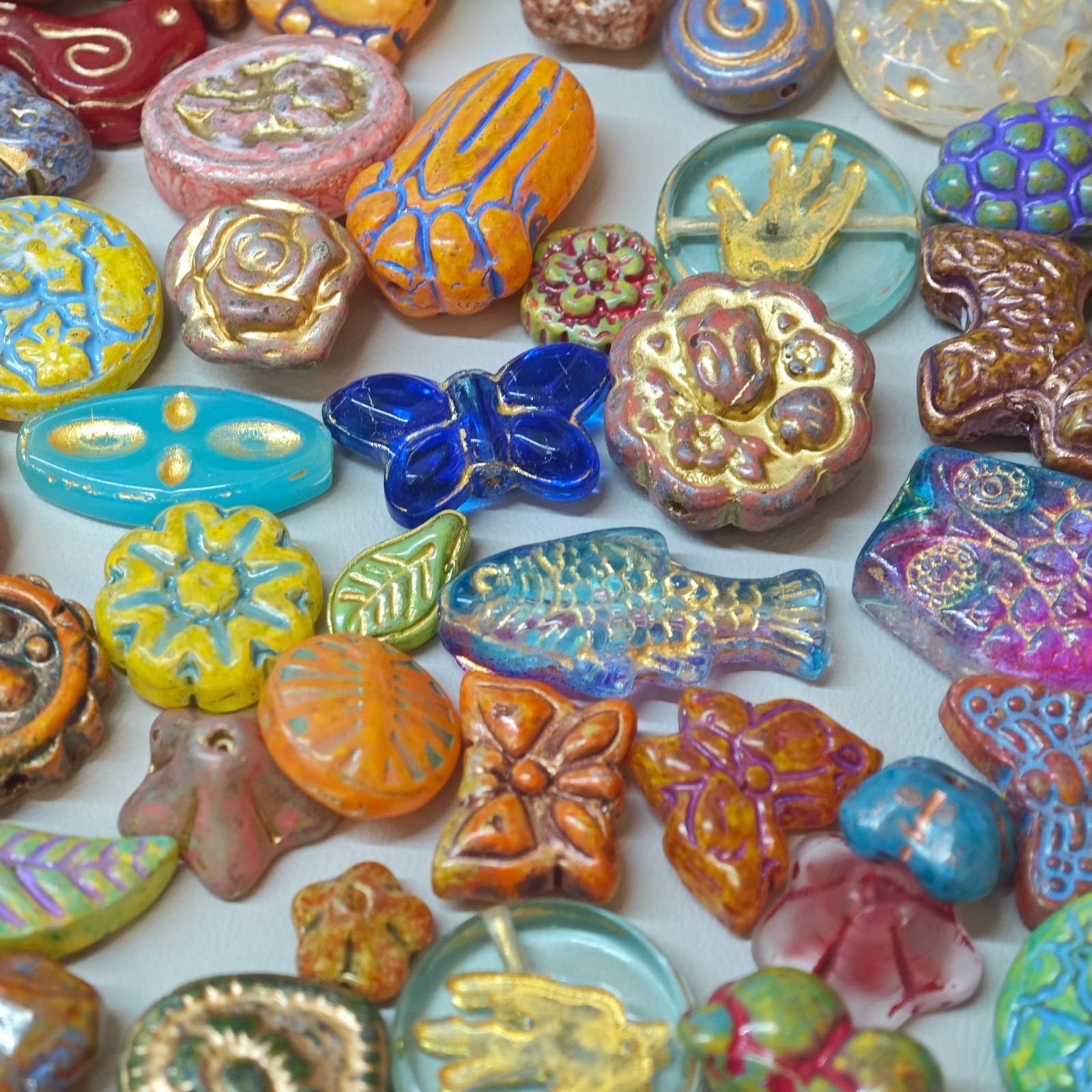100g Handmade Glass Beads for Jewelry Making – 200 Mixed Styles Assortment