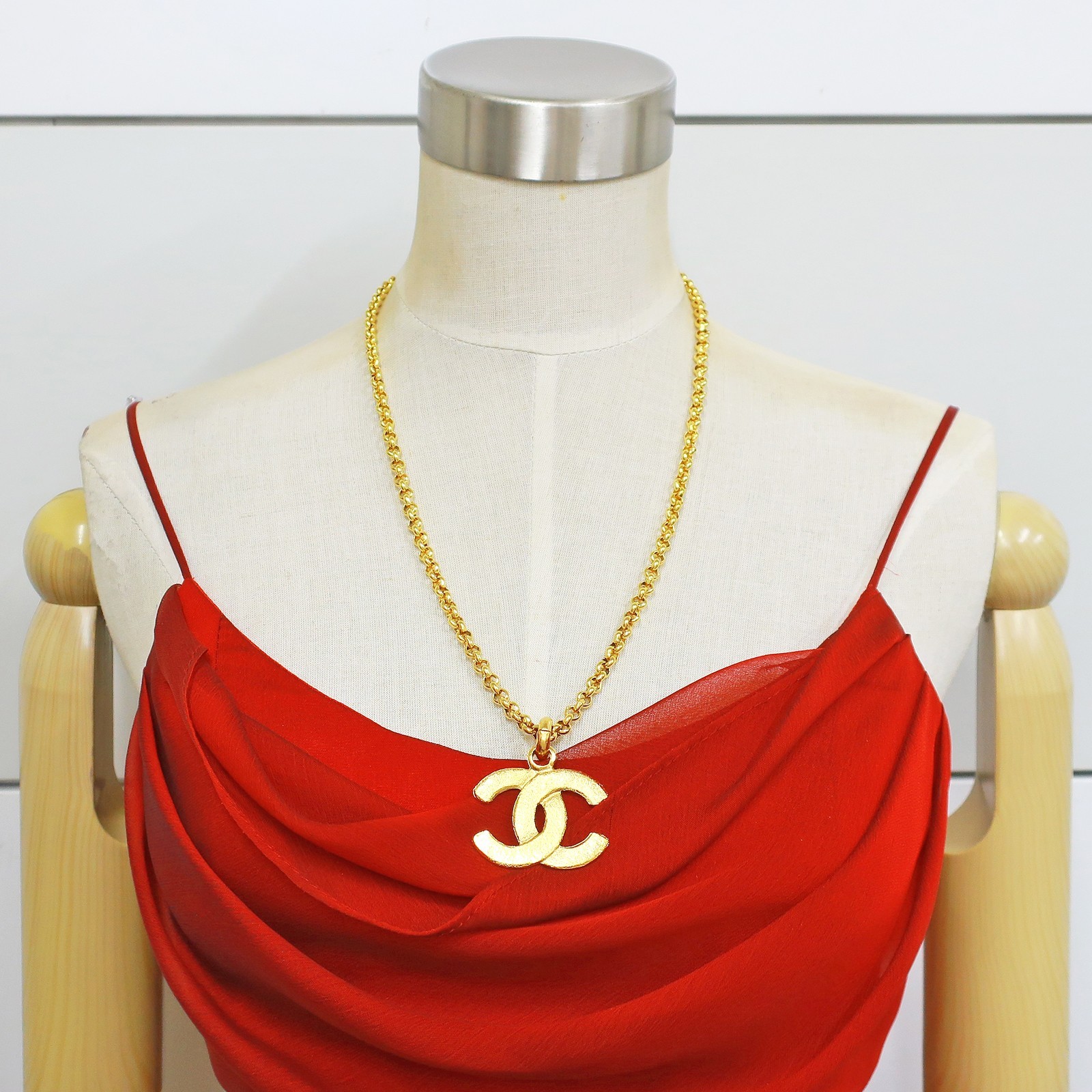CHANEL Gold Plated CC Logos Charm Vintage Chain Necklace Pendant #1302c Rise-on