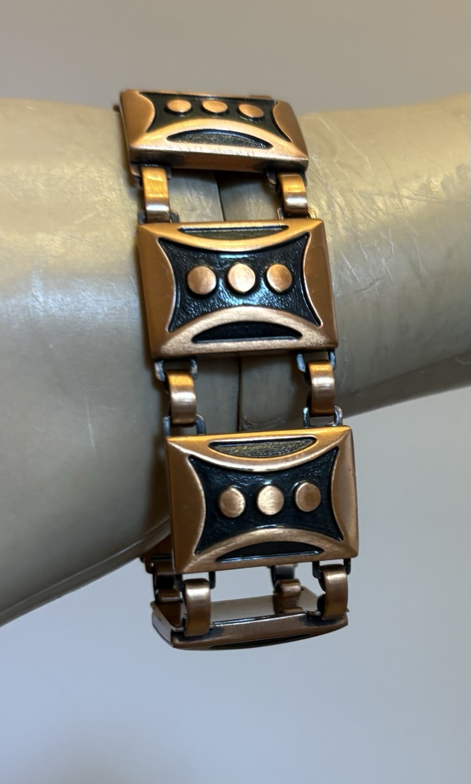 MCM Vintage Copper Bracelet Dot Pattern Domed Linked Panels 7” unsigned