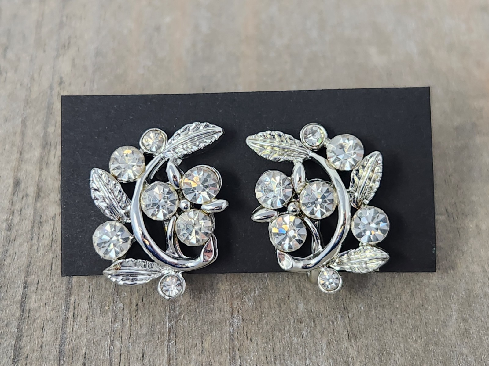 Sparkly Clear Rhinestone Rhodium Plated Floral Botanical Screw-back Earrings VTG