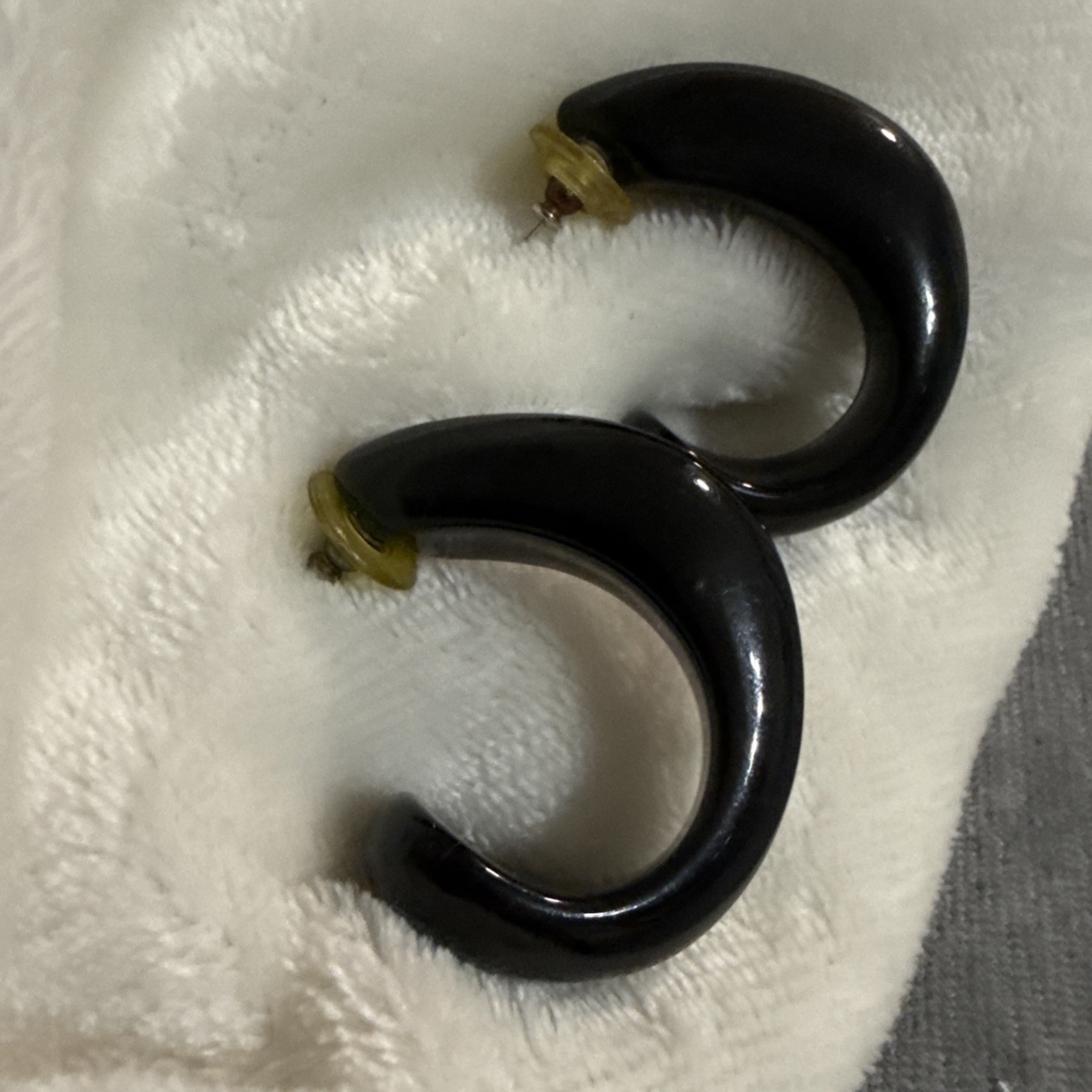 VTG Acrylic Lucite Chunky Puffy Hoop Black Earrings Modernist Sculptural