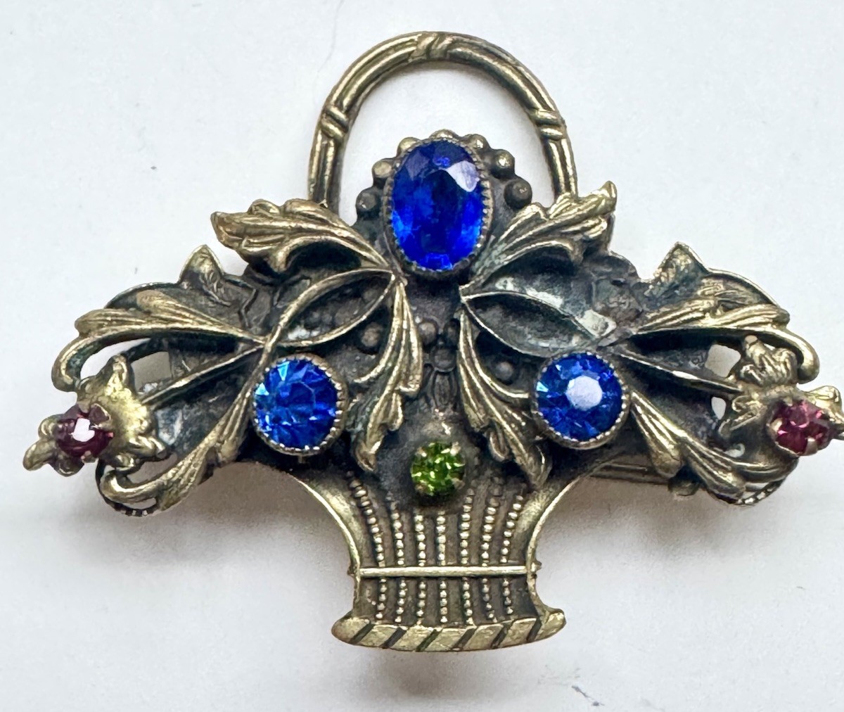 Vintage Unsigned Gold Tone Flower Basket Brooch Blue Green Red Rhinestone Pin
