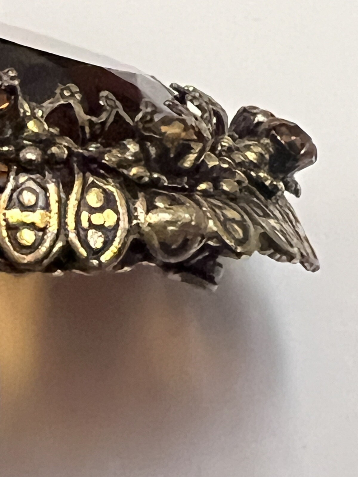 Vintage Austria Golden Brown Dark Amber Filigree Gold Tone Pin Brooch Bent Edge