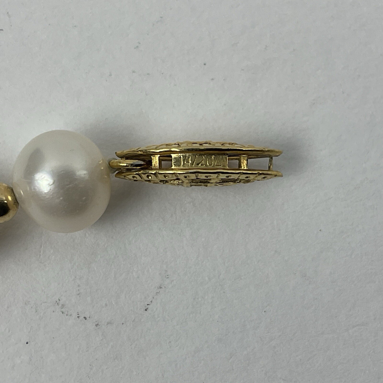 Vintage White Pearl & Gold Filled Beads Necklace Near Round 18″ Gift Earrings