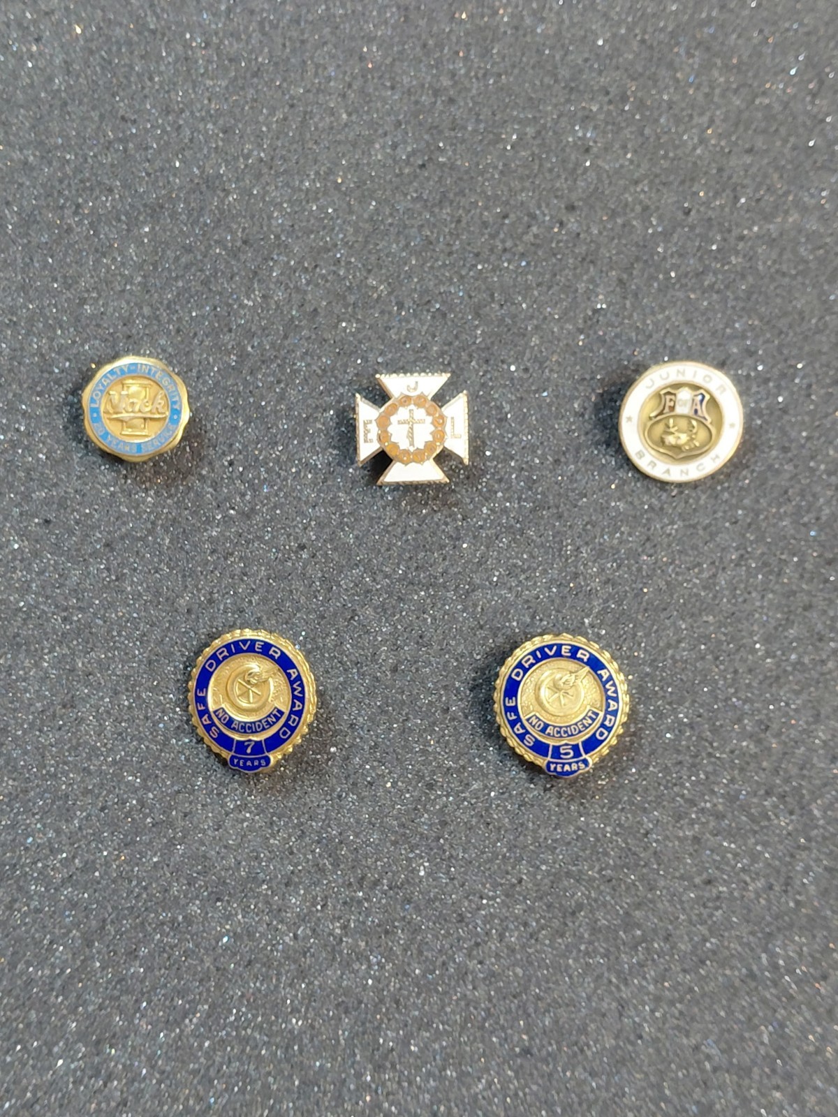 LOT Of (5) Vintage Gold Filled/plated Pins. Please See Pictures