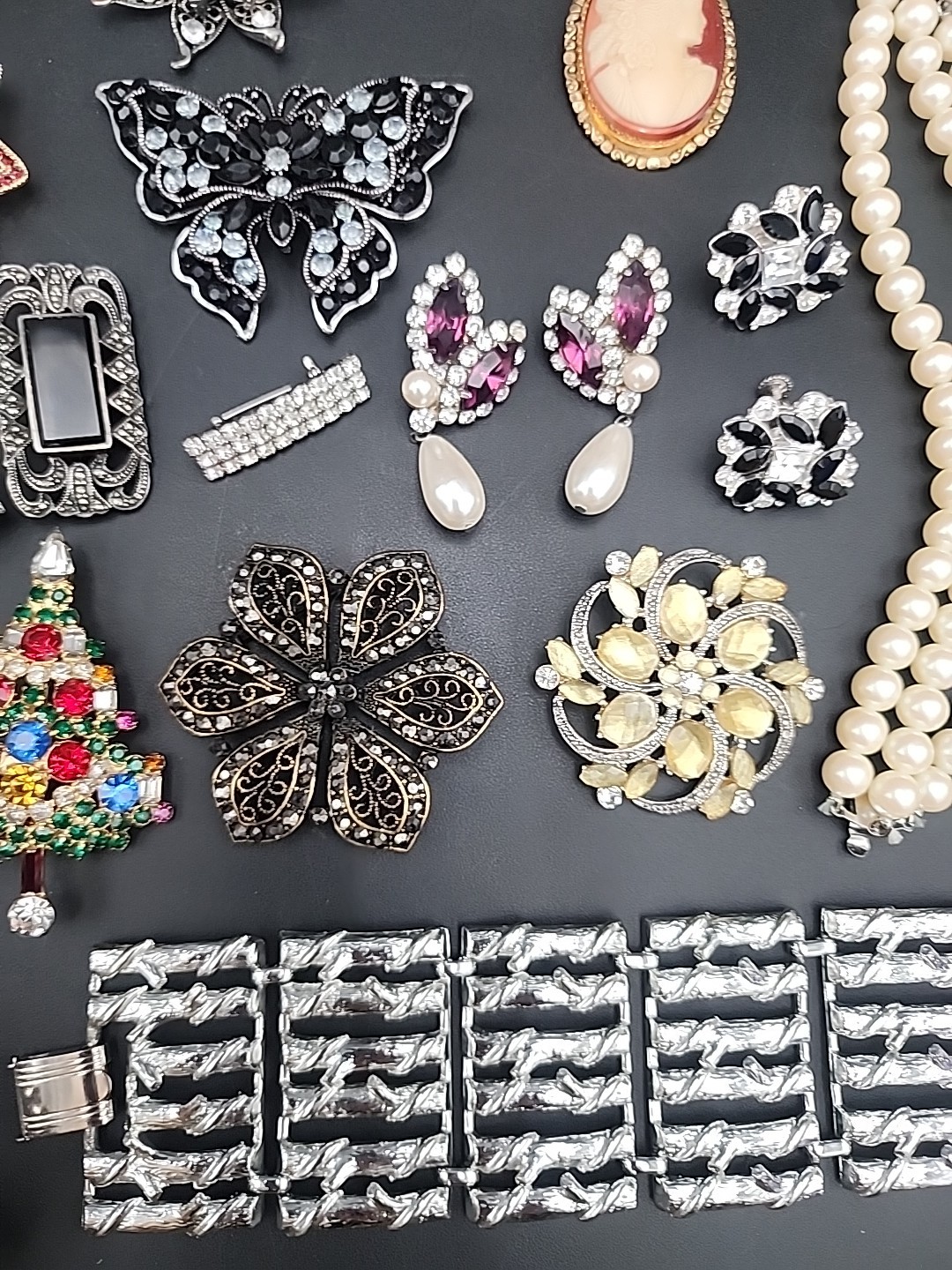 Vtg Costume Jewelry Lot Rhinetones Signed & Unsigned WEISS, JULIANA? Etc