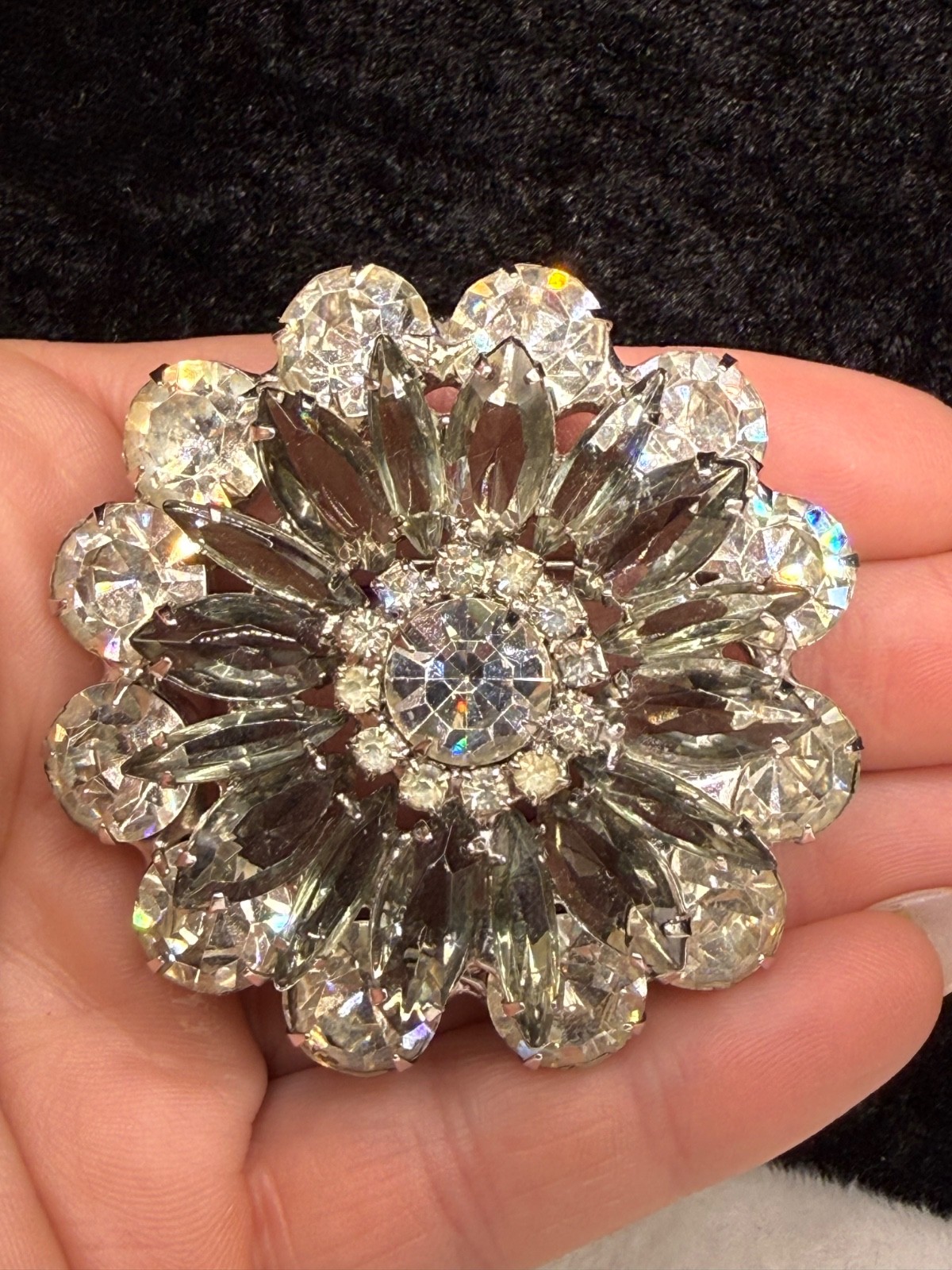 Vintage Verified Juliana Rhinestone Brooch Immaculate Sparkle Smokey #1827