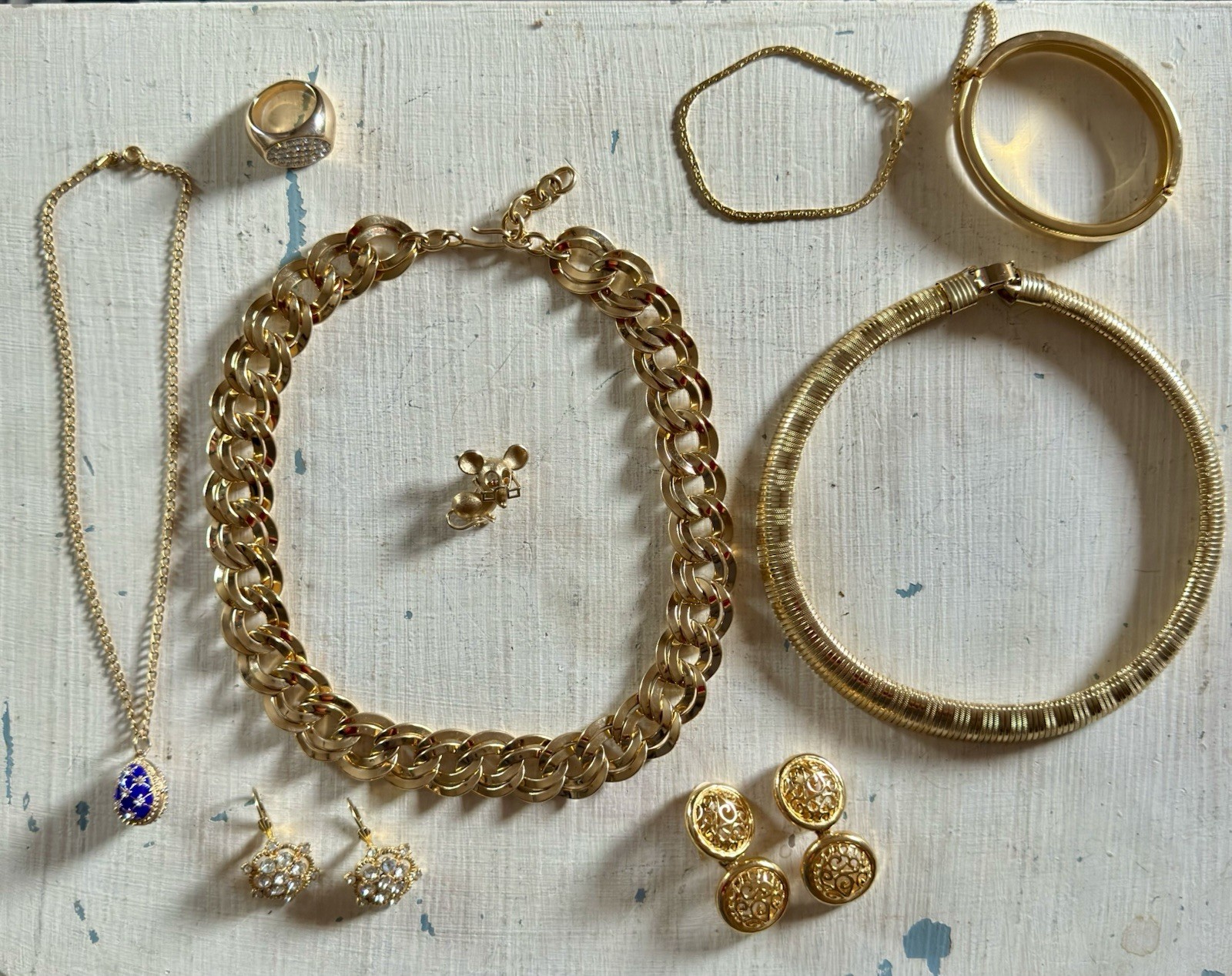 Vintage To Now Gold Tone Costume Mixed Unbranded/ Branded Jewelry Lot 9 Pieces