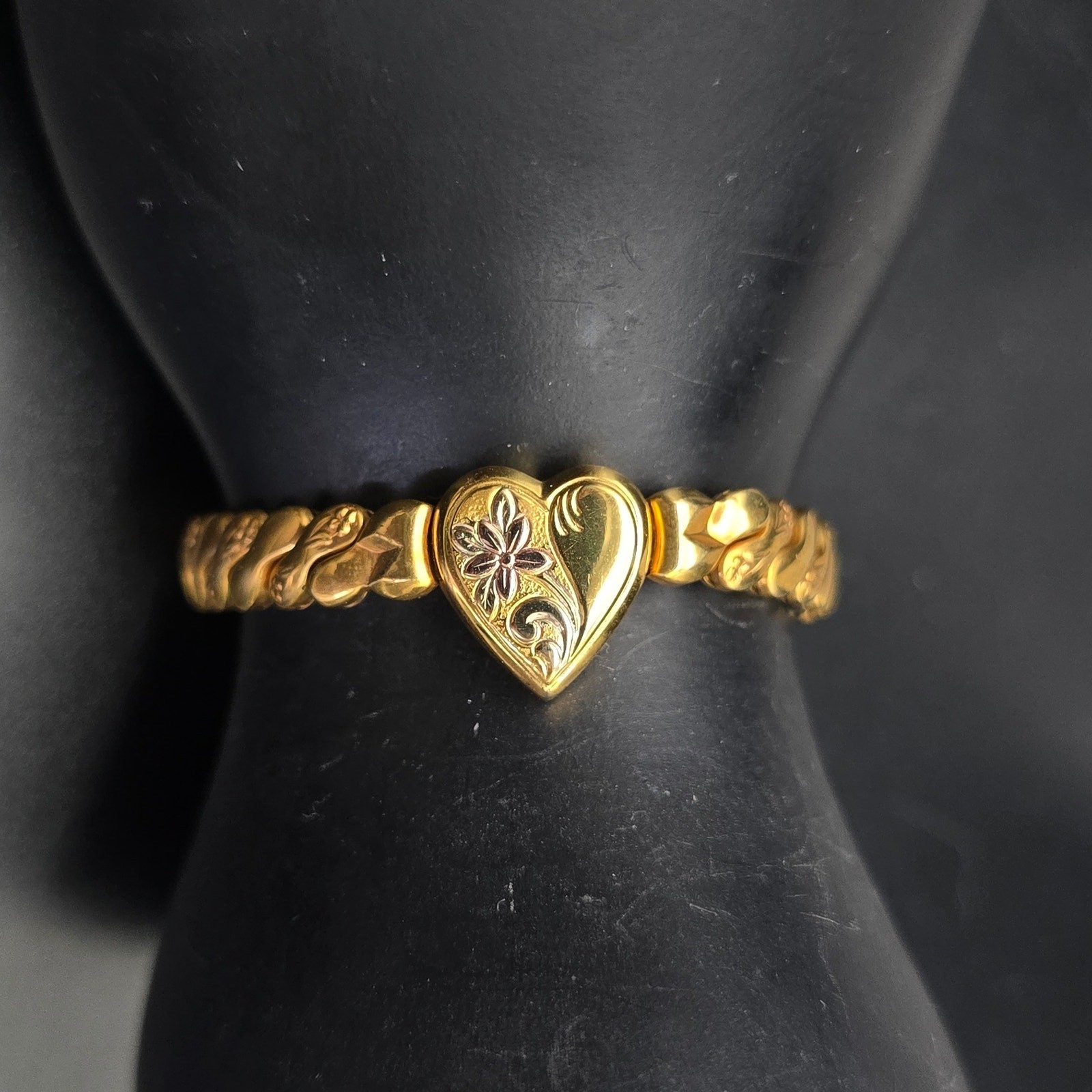 Foster 12K Gold Filled Child’s Sweetheart Bracelet Expandable Accordian Link