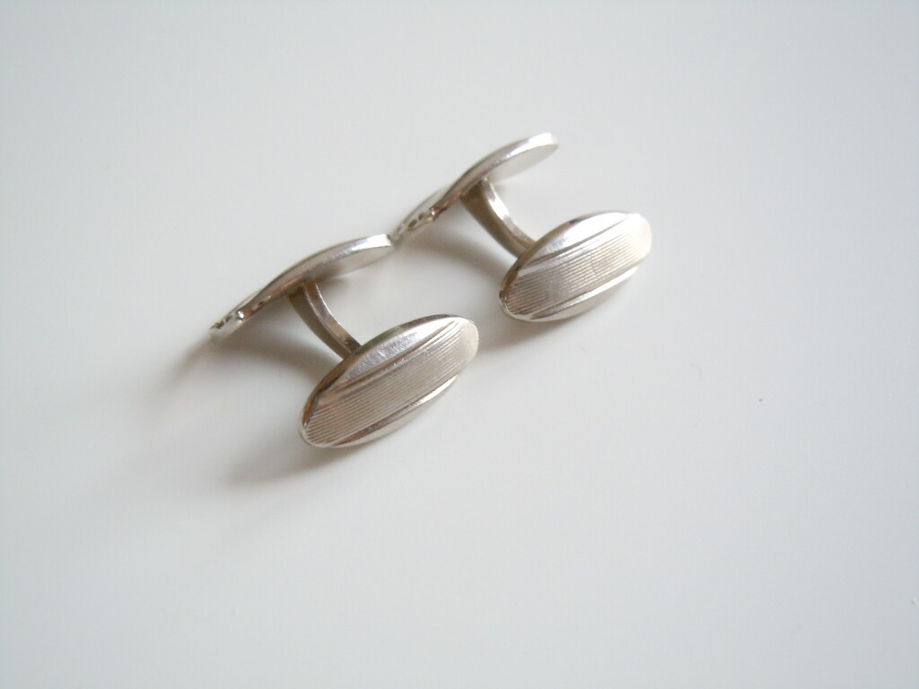 Vintage Cufflinks Silver Tone Metal 7.2 G / 1.8 X 1.3 Cm
