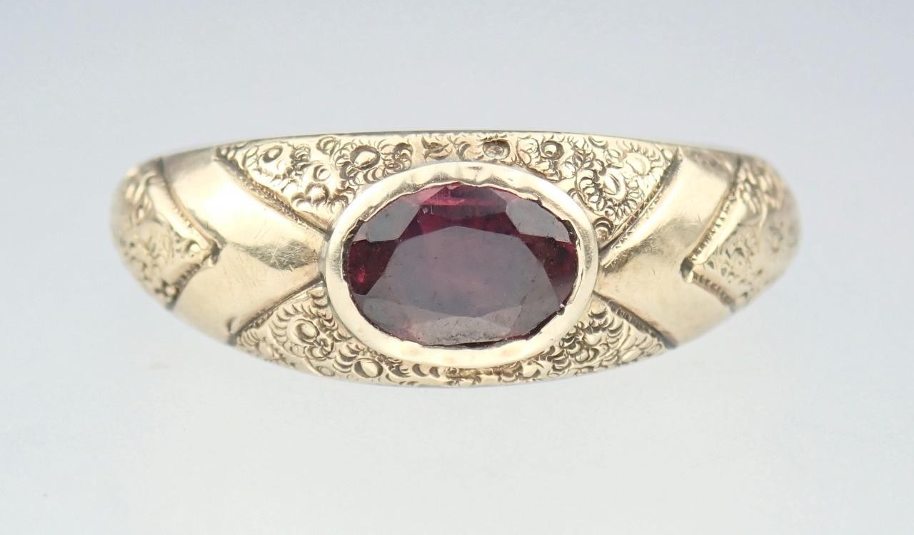 Pretty Antique Victorian Solid 9K Gold Garnet Floral Scroll Band Ring Size 5.25