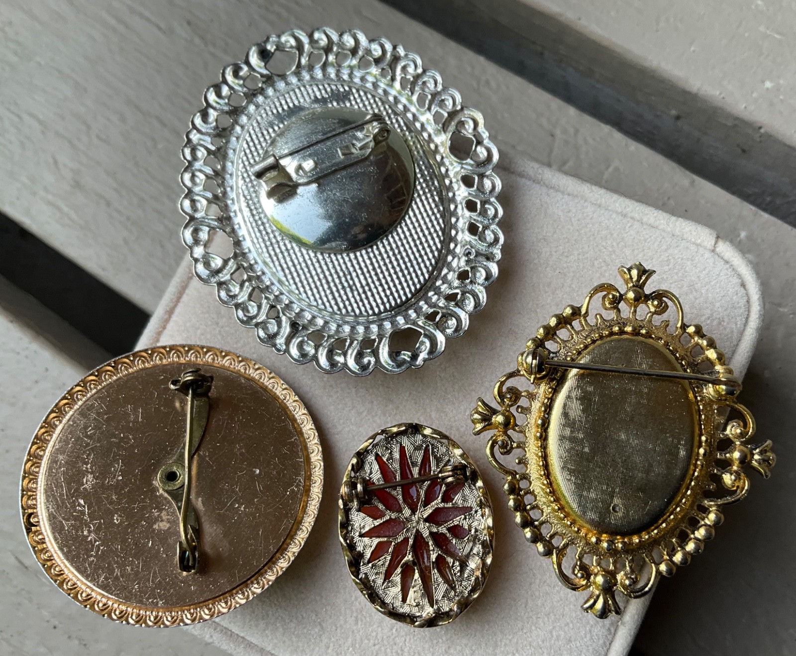 Vintage CAMEO BROOCH PIN LOT Mermaid Girl Dolphin Profiles Acrylic Resin Plastic
