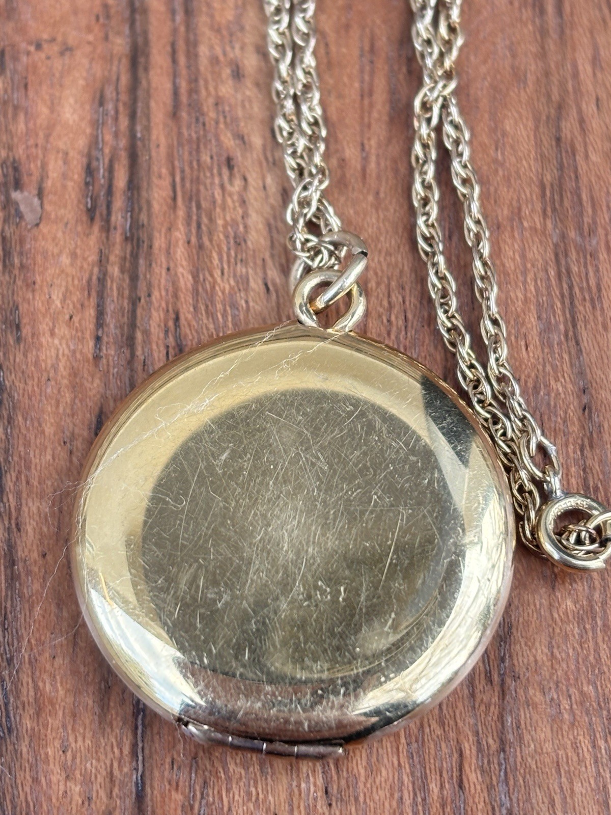 Victorian Floral Round Engraved Locket Necklace 18” Chain Gift for Her