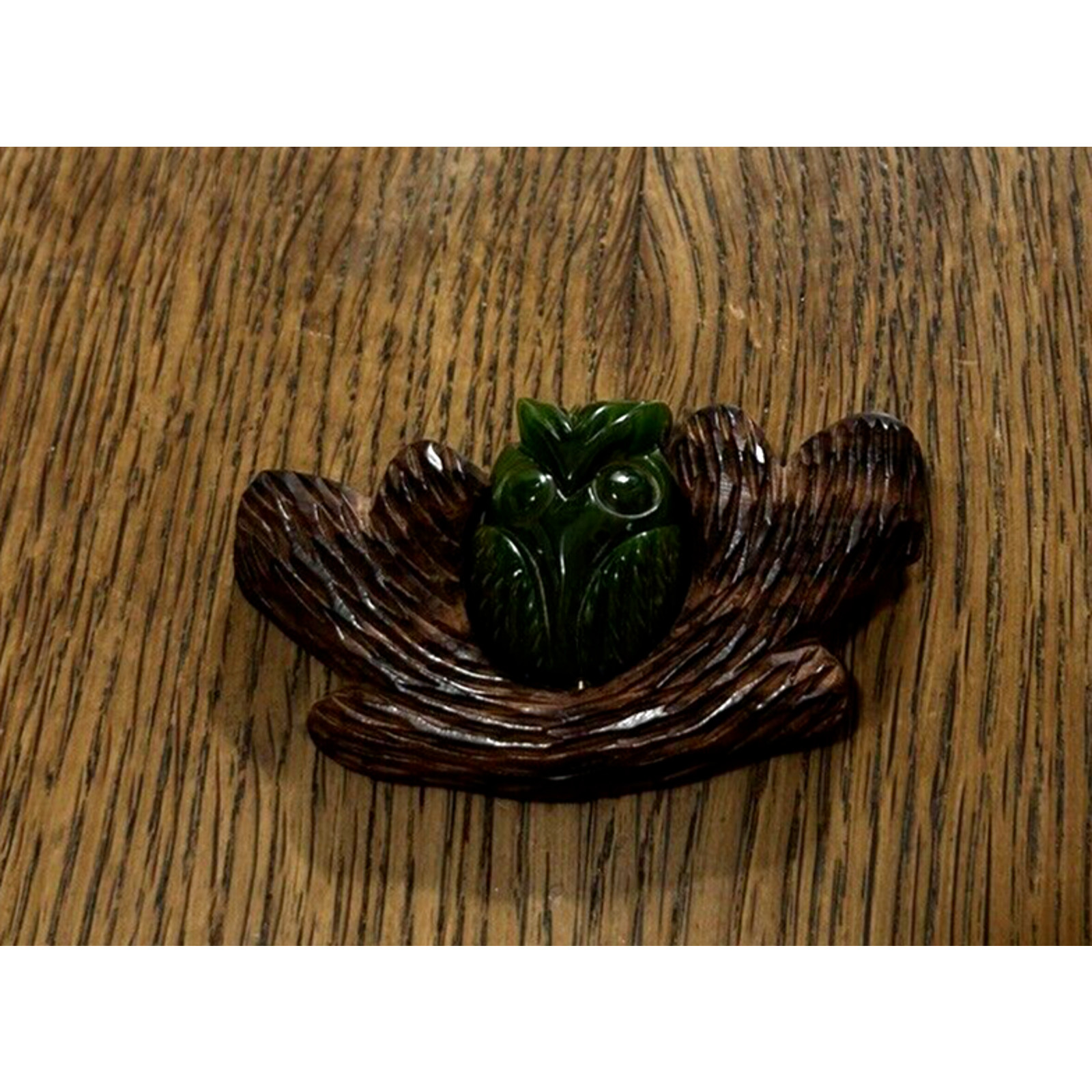 BAKELITE GREEN OWL ON CARVED ROSEWOOD MARTHA SLEEPER WOODLAND CREATURES 30s RARE