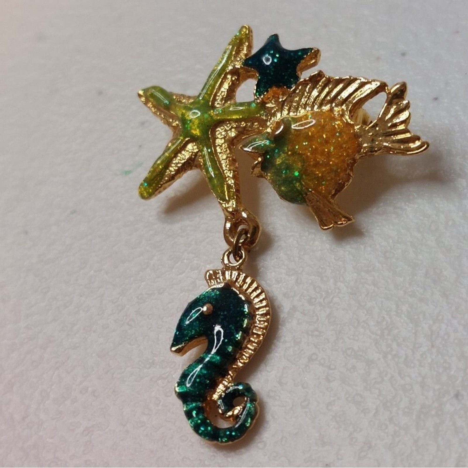 Vintage Gold Tone Enameled Sea Creatures Brooch Pin Fish Seahorse Starfish
