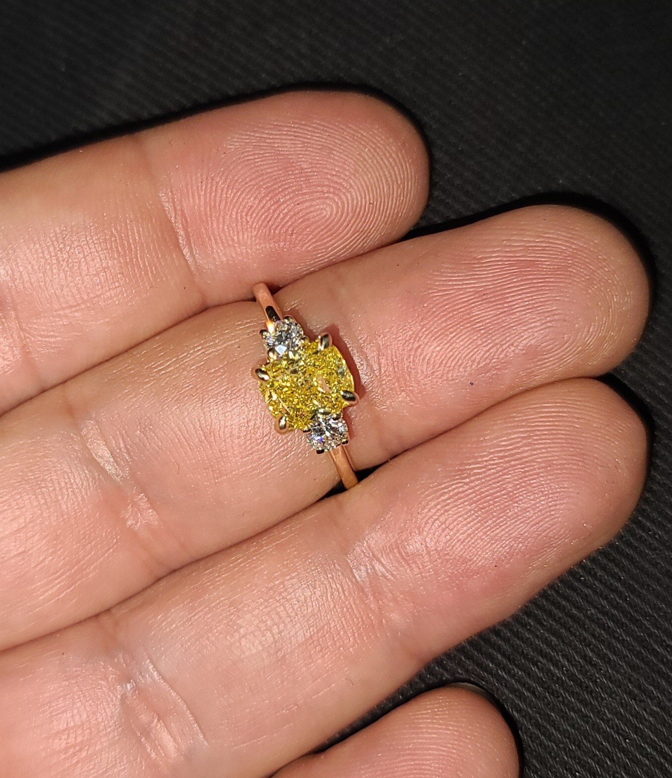 14k Yellow Gold Ring 1.81CT.Natural Fancy Vivid Yellow Diamond Cushion GIA CERT
