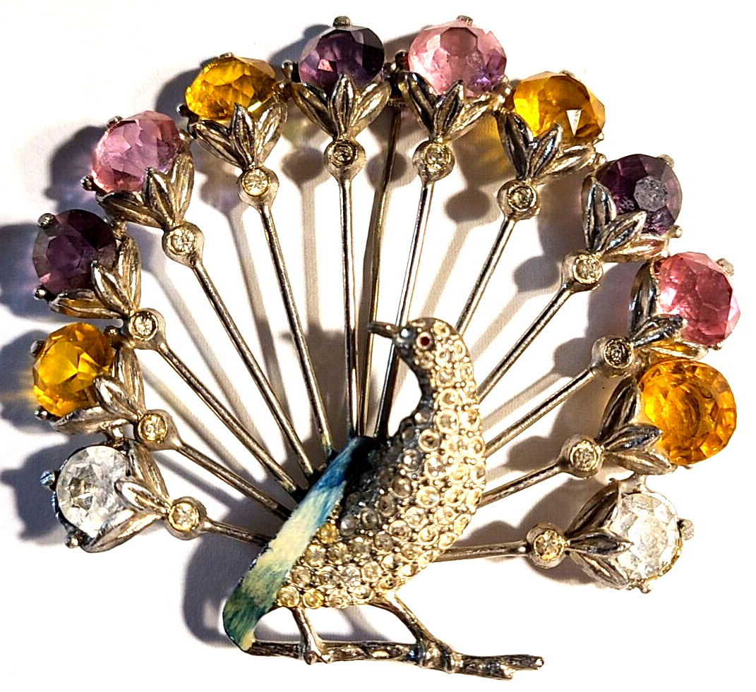 VINTAGE STUNNING SILVER TONE MULTICOLOR GLASS CLEAR CRYSTAL PEACOCK PIN BROOCH