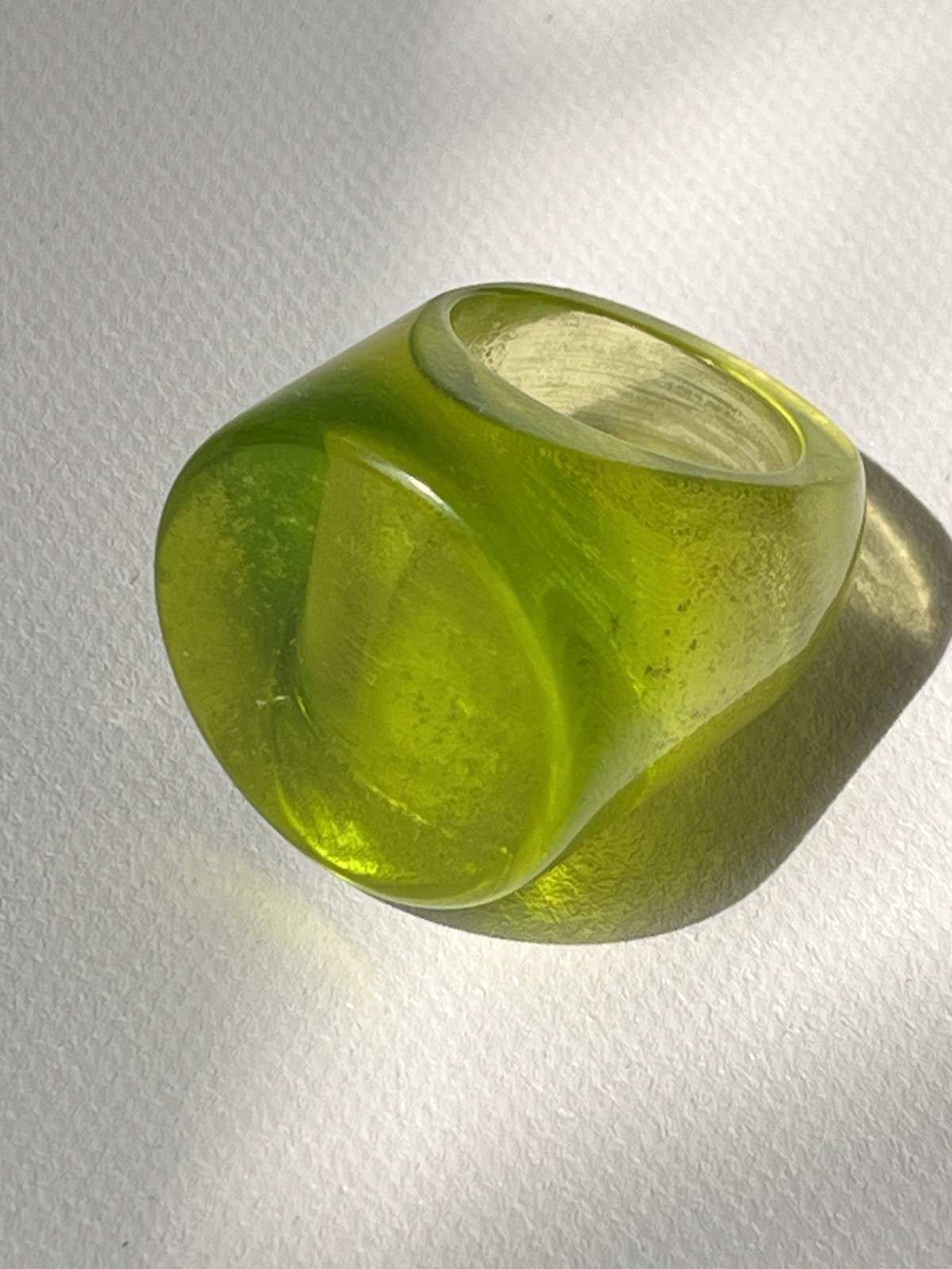 Vintage Size 7 Lucite Ring Chunky Statement Crystal Green HIGH Flat Top Unisex