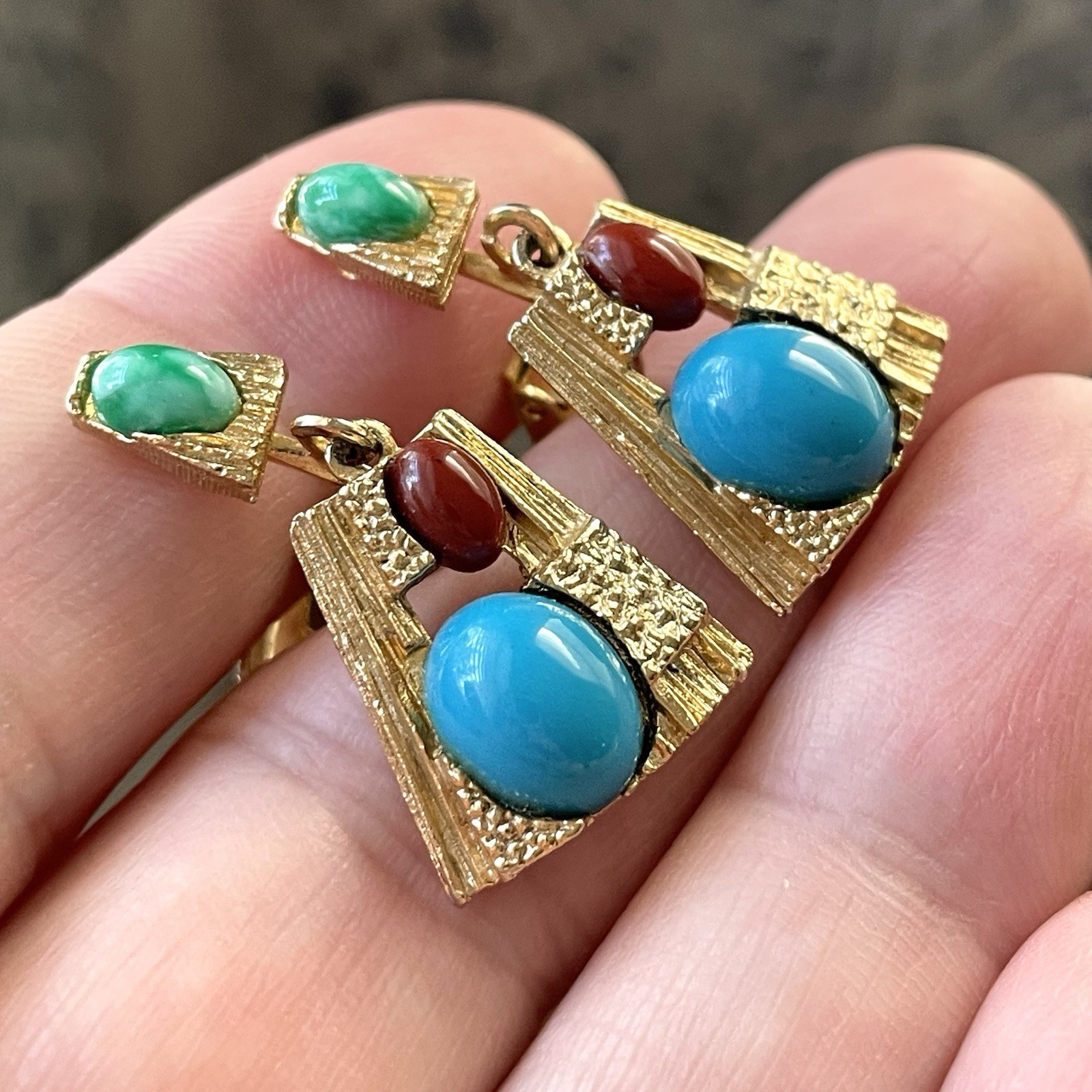Vintage textured goldtone & faux stone cabochon dangle clip-on earrings