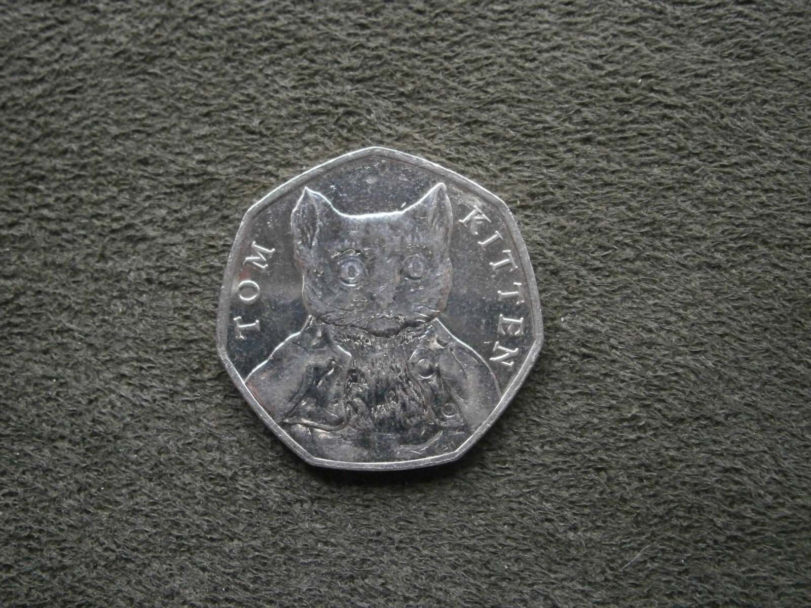 Tom Kitten Beatrix Potter UK Queen Elizabeth II 50 Pence Coin 8.0g ~ 2017