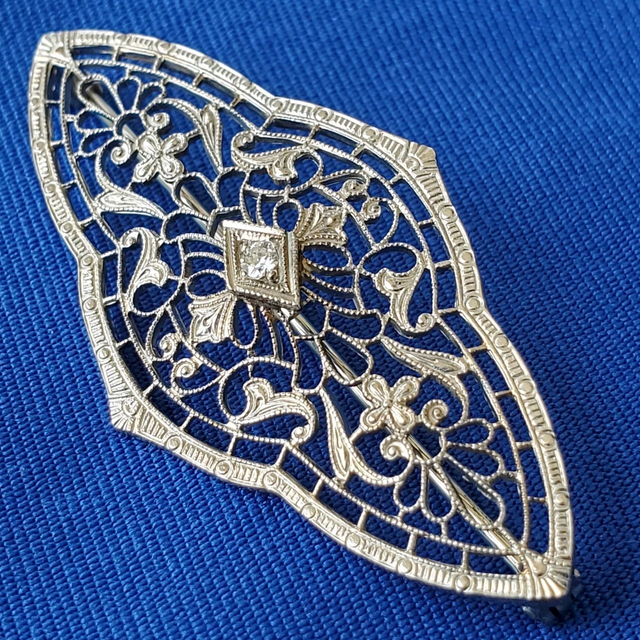 Original EARTH MINED DIAMOND Deco Filigree Brooch Antique SOLID 10K WHITE GOLD
