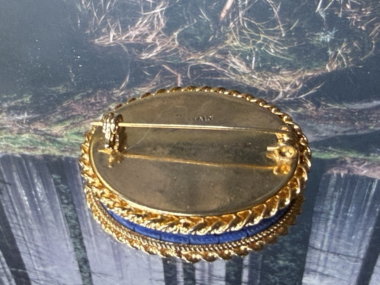 Vintage Italian Micro Mosaic Daisy Flower Floral Gold Tone Oval Pin Brooch