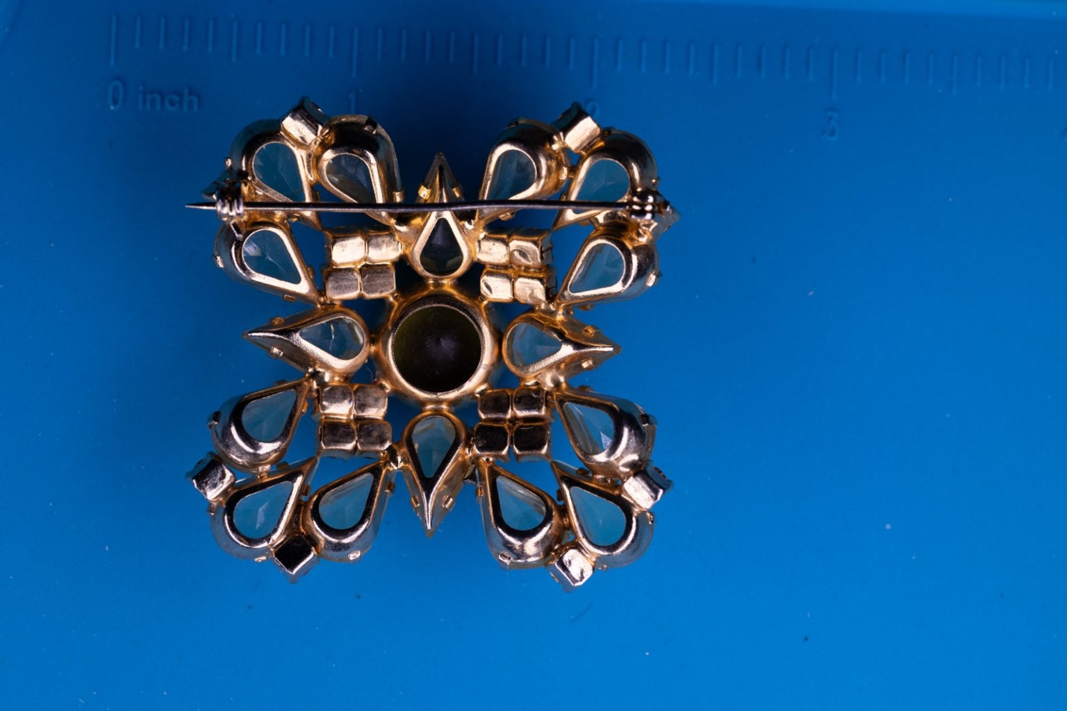 Vintage Rhinestone Brooch Pin Gold Tone 1.75″ Square Amber Clear Crystal Cluster