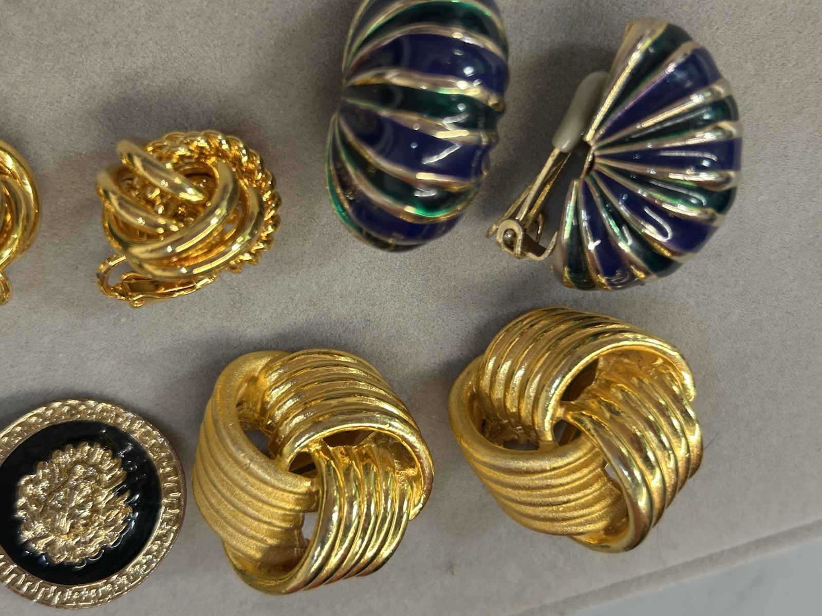 Fabulous Vintage 8-Piece Mixed Lot Clip-On Earrings Gold Tone