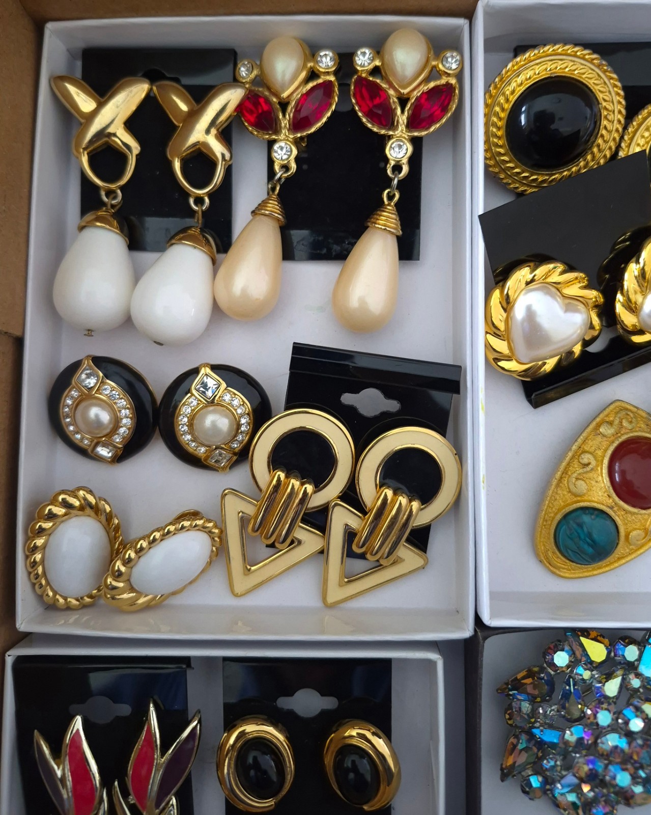 Huge Vintage Jewelry Lot 165 Gold and Silvertone Givenchy Trifari Juliana