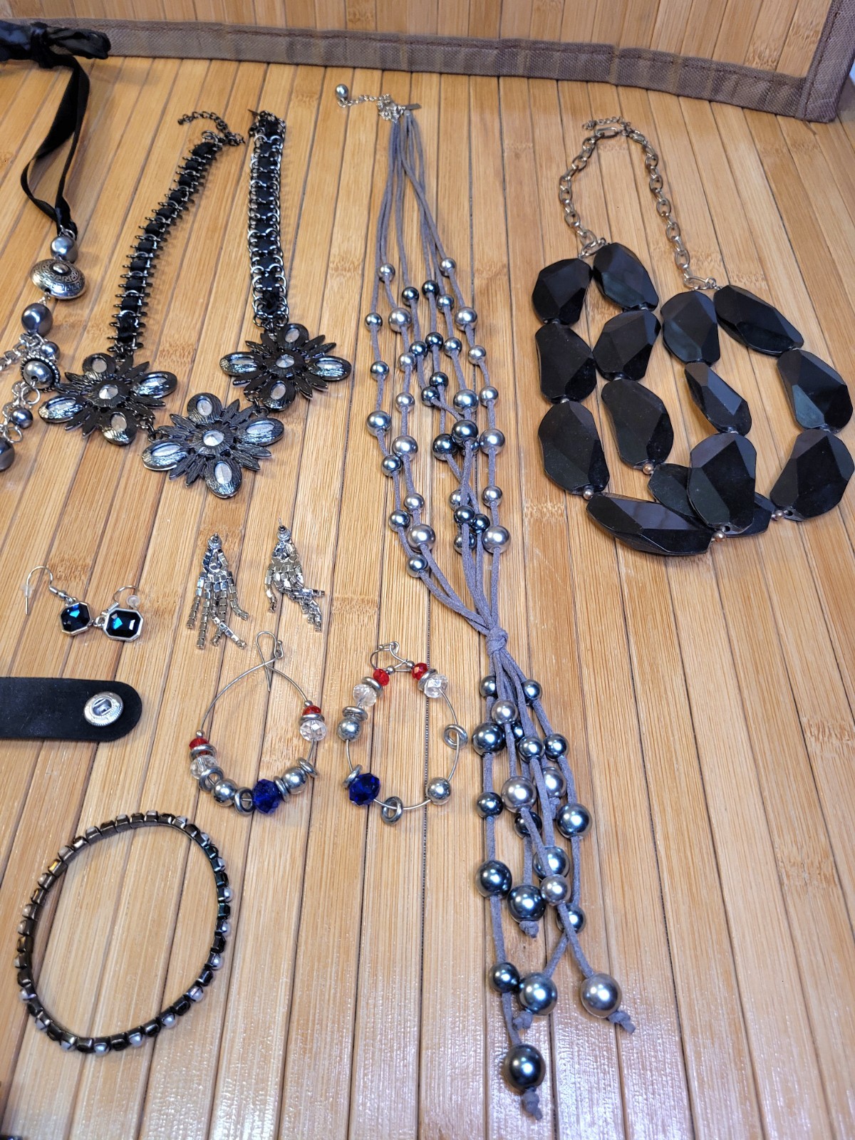 Vintage to Now Jewelry Lot of 20 Estate Sale Mixed Untested And Unsearched