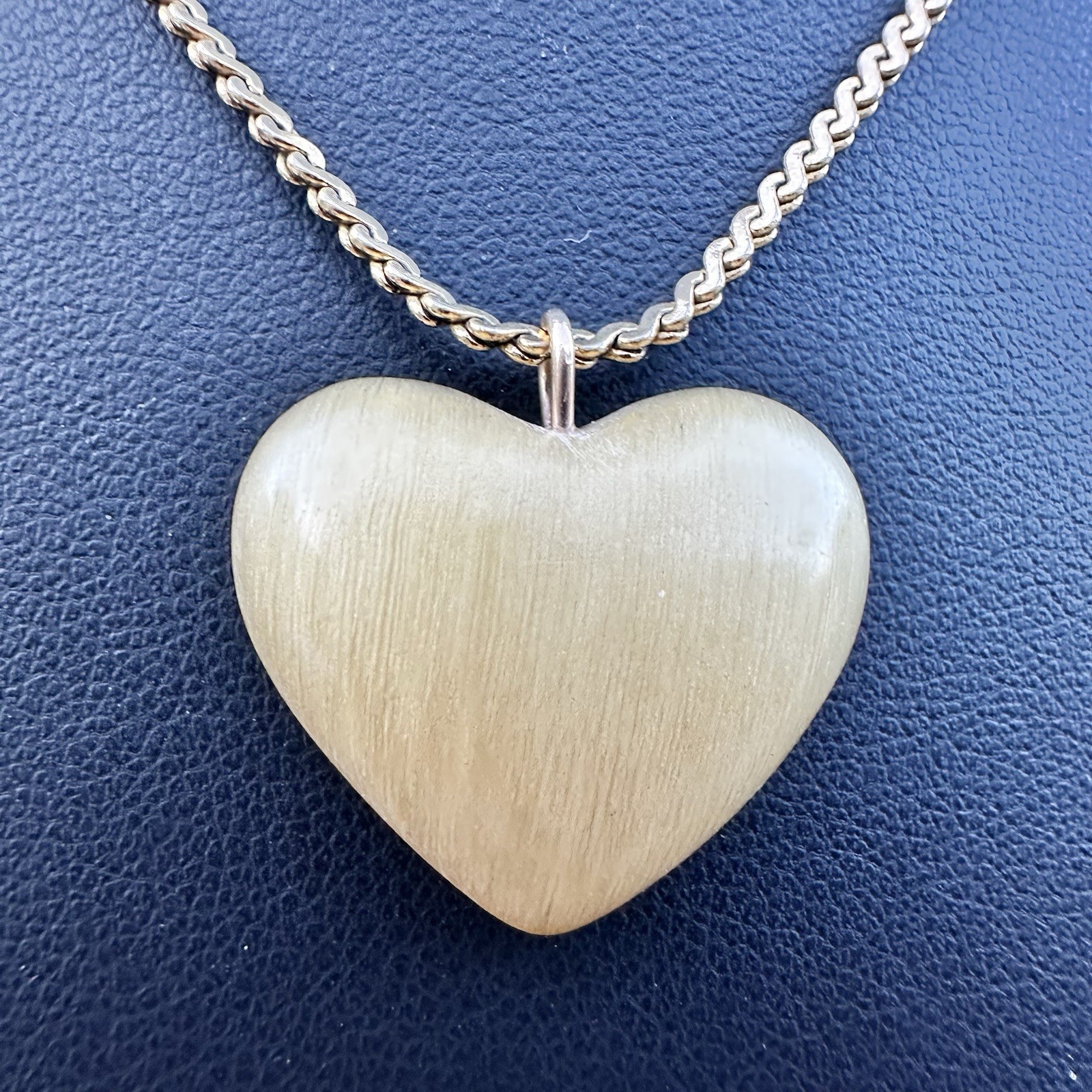 Puffy Heart Necklace Vintage Lucite Resin Horn Signed 1984 Gold Monet Chain 16”