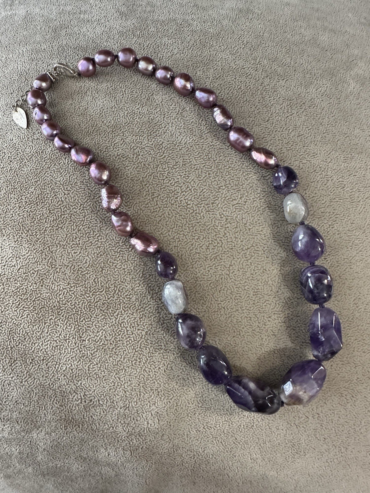 Coldwater Creek Amethyst and Lavender freshwater pearl necklace 20″ long.