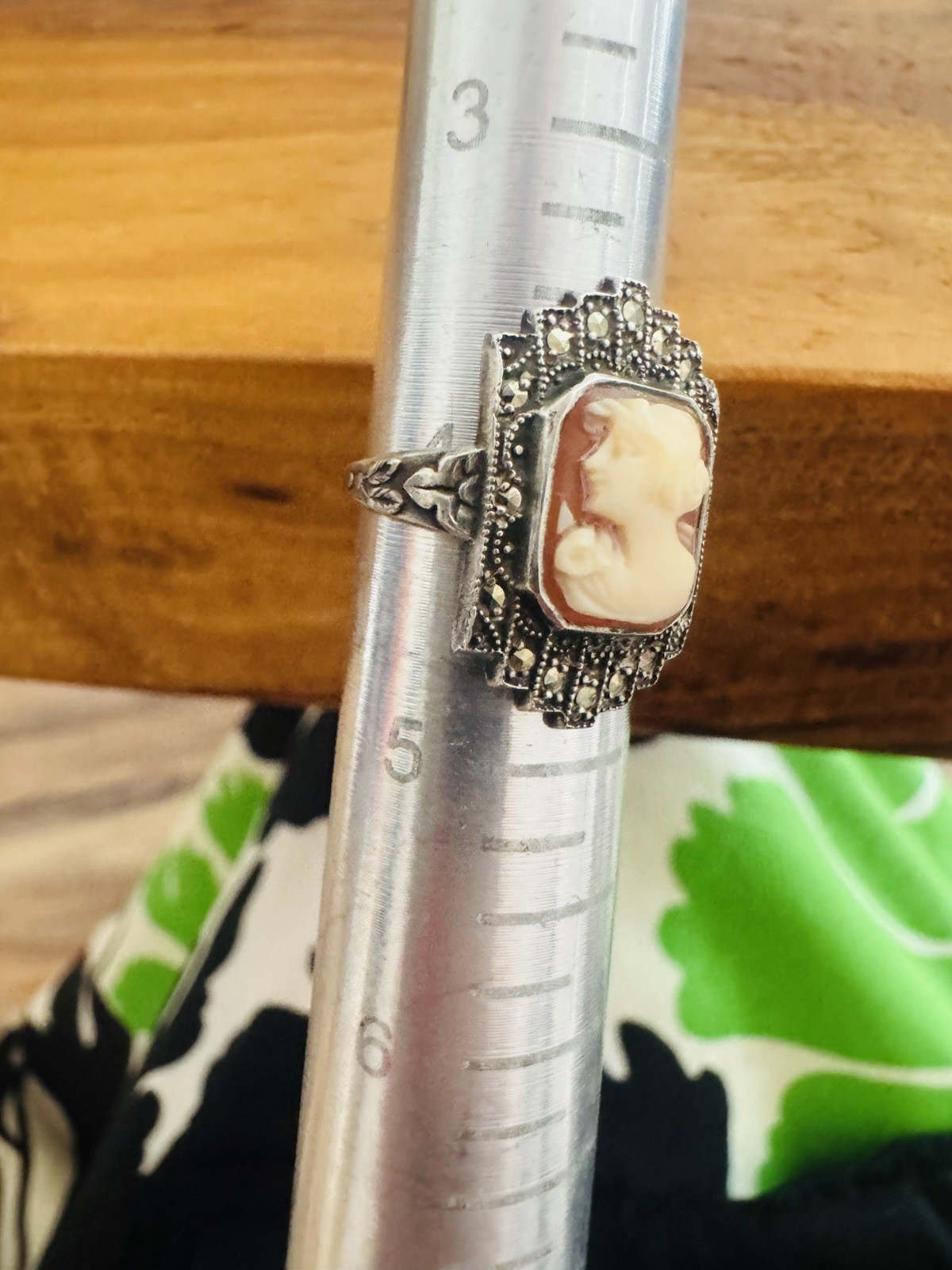 Vintage Carved Shell Cameo Marcasite cocktail band Ring size 4