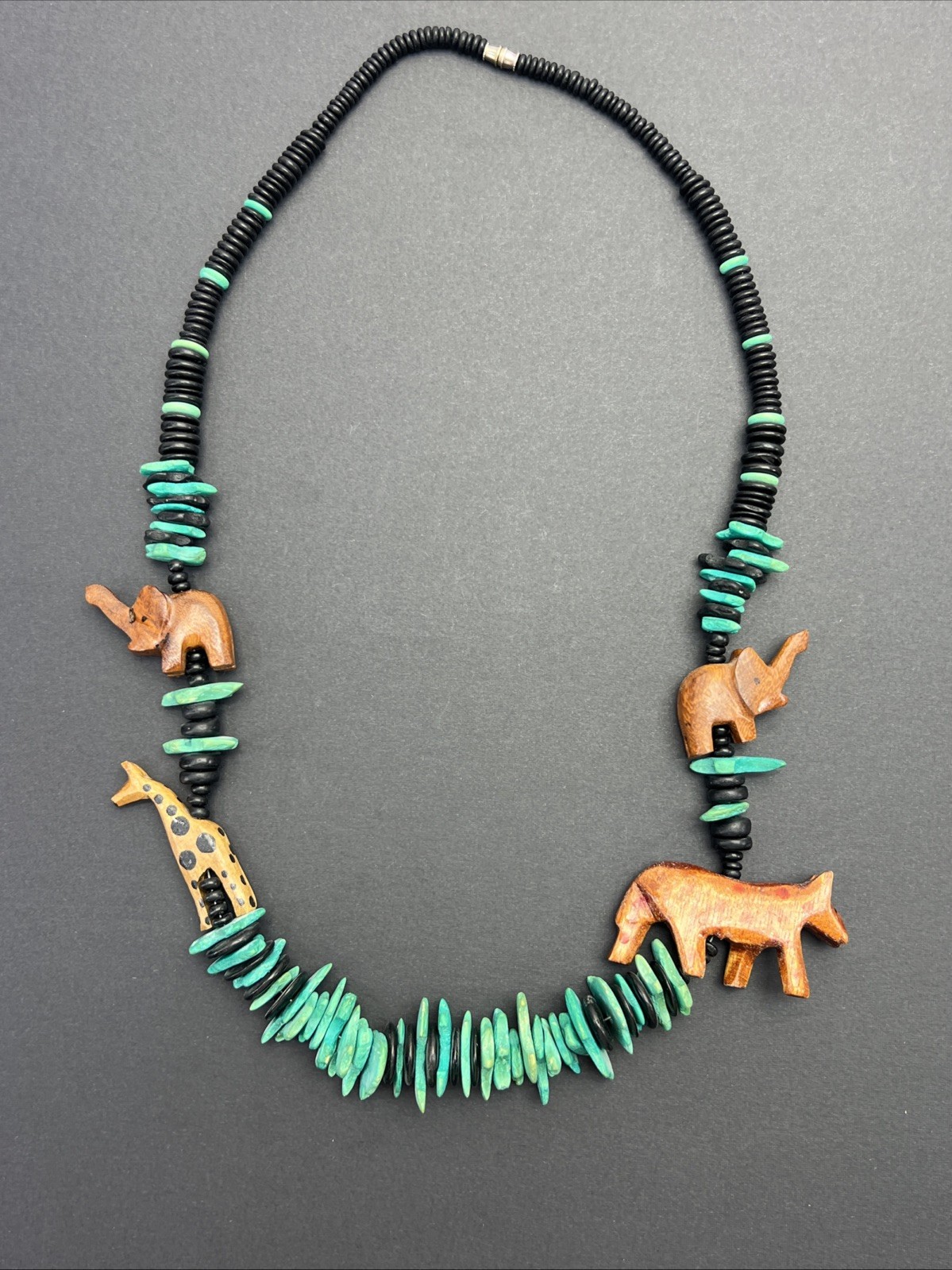Carved African Elephant Giraffe Graduated Necklace Ceramic Turquoise Wooden VTG
