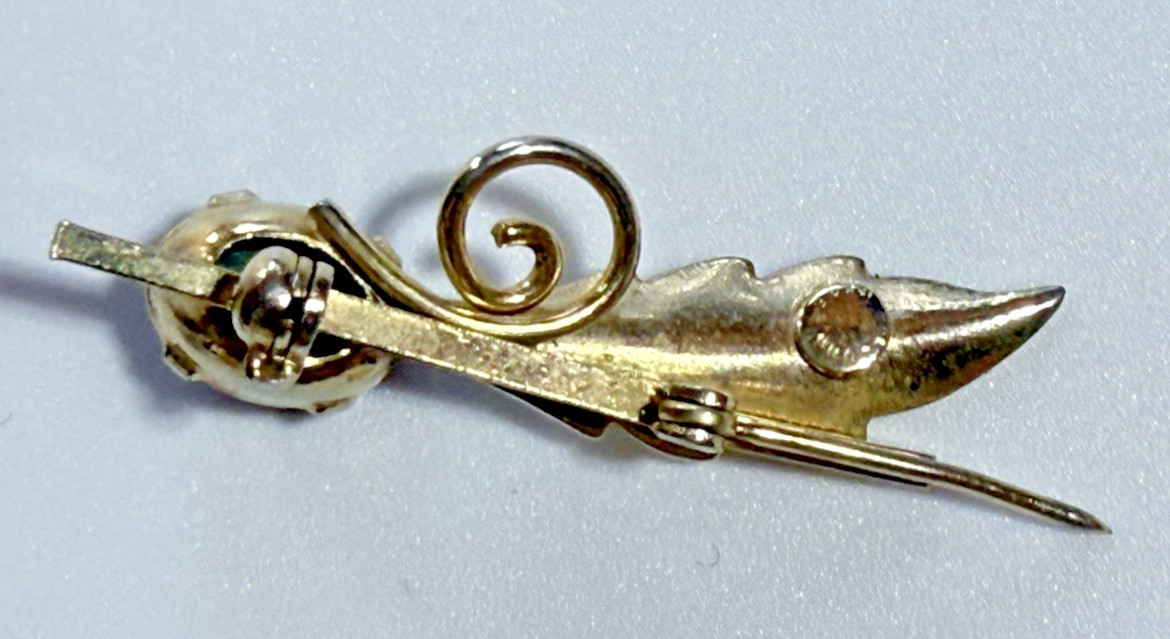Vintage 12KT Gold Filled Signed LUND Leaf Brooch w Black Cabochon | Mid Century